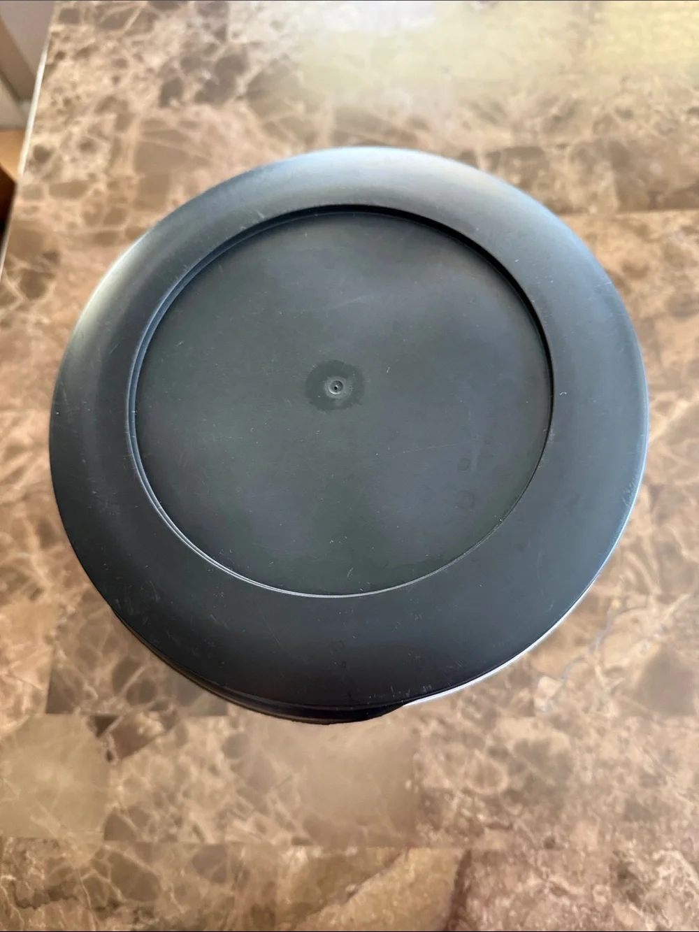 Black Lidded Plastic Kitchen Storage Container - Home Kitchen  7.3L